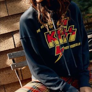 Daydreamer x Free People Ladies KISS Black Cropped Hoodie Size Large.